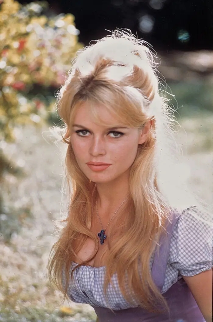 Brigitte Bardot (碧姬芭铎）弗拉明戈舞电影片段