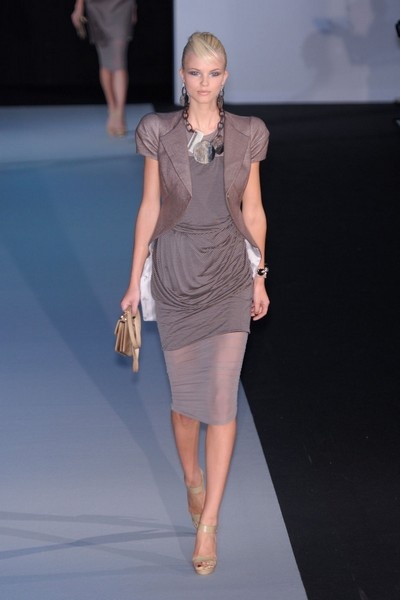Emporio Armani 2011春夏女装秀