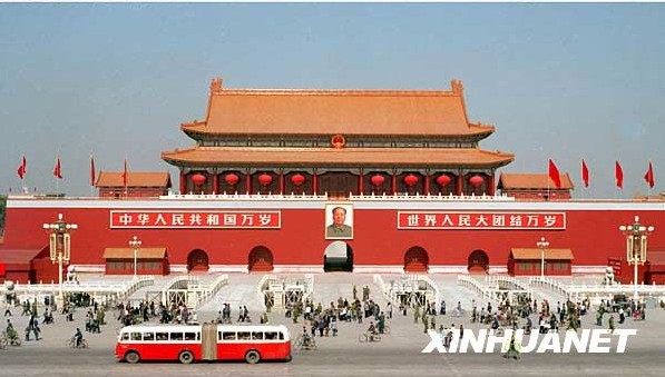 中国各朝国土的平方公里数如下：