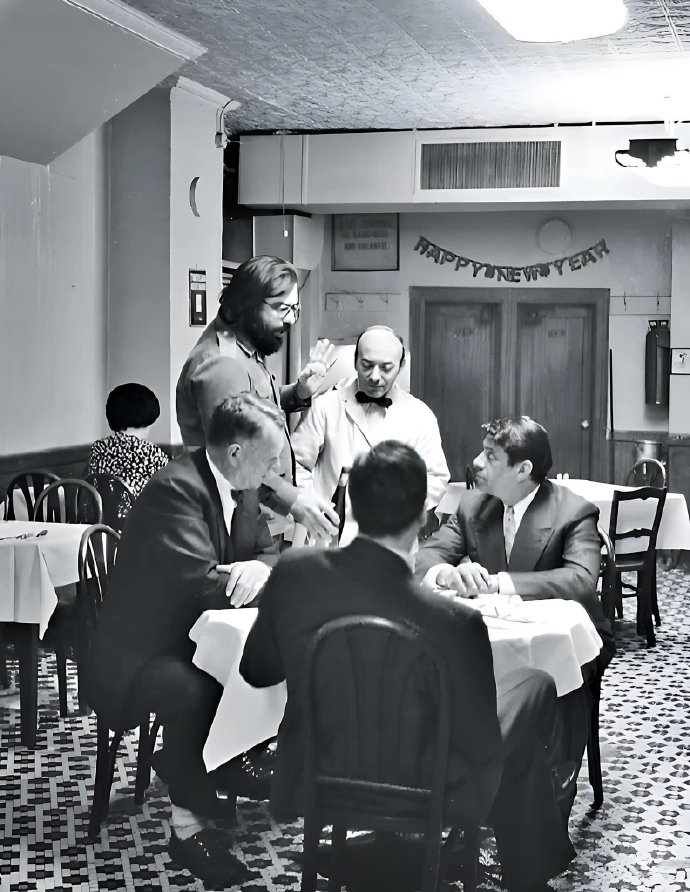 Francis Ford Coppola directing Al Pacino