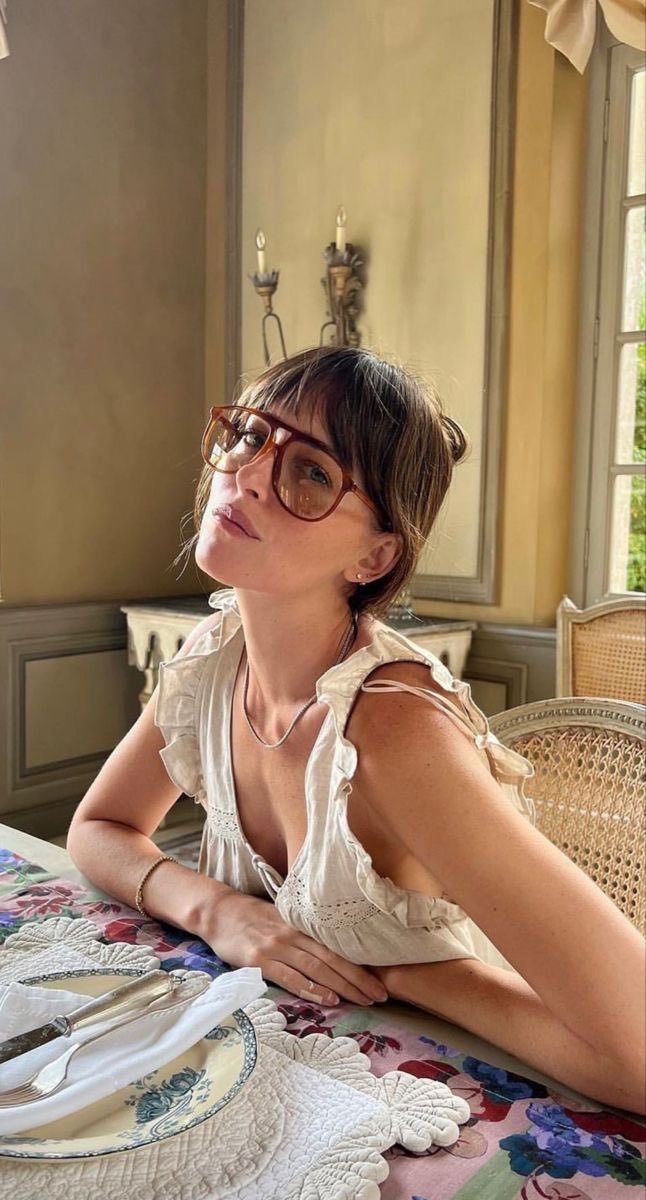 Dakota Mayi Johnson（达科塔·约翰逊）