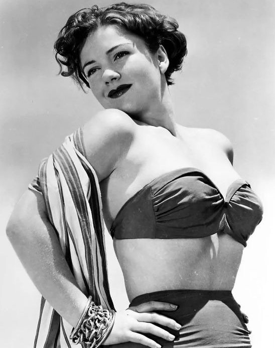 Anne Baxter