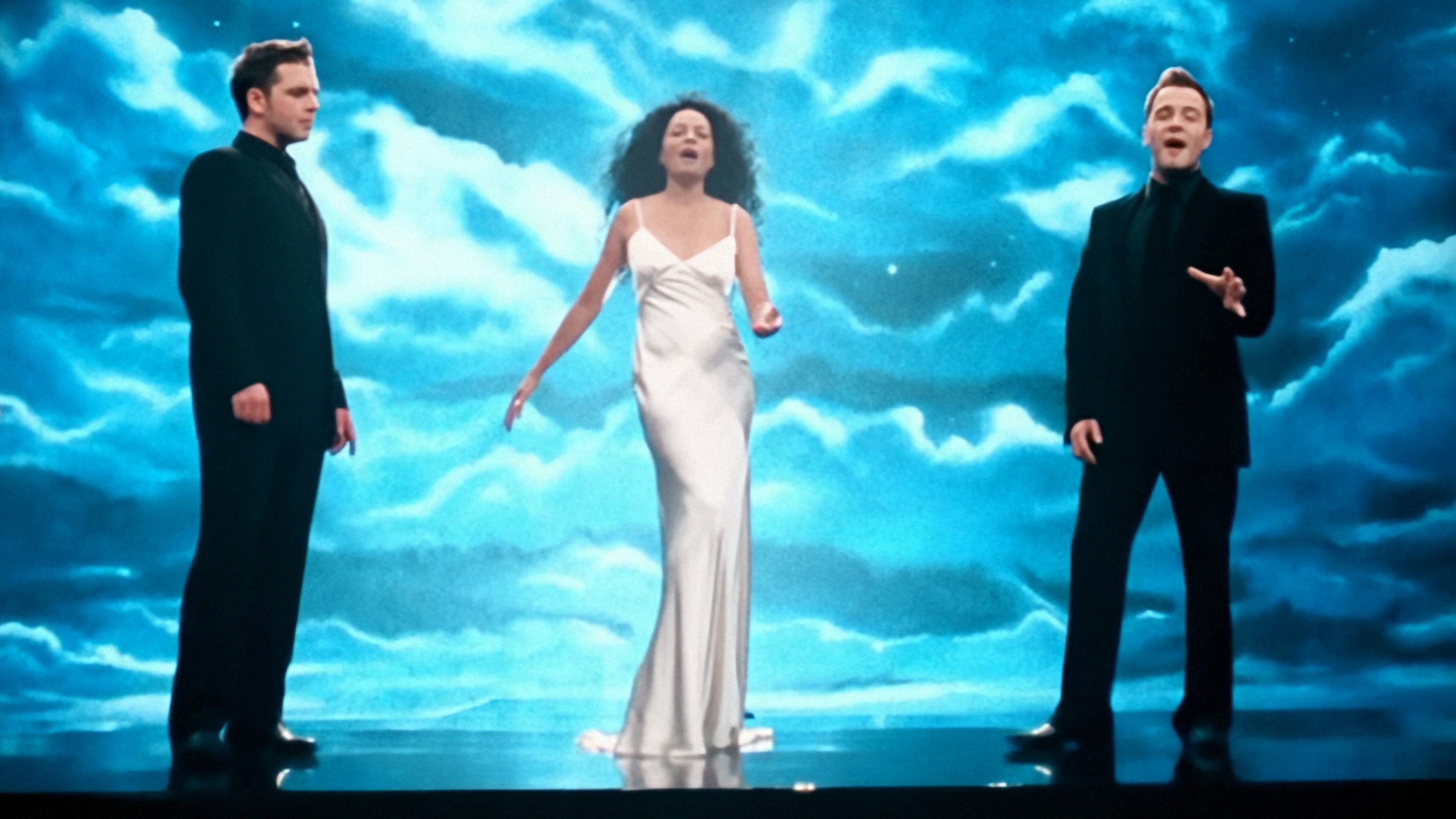 Westlife & Diana Ross《When You Tell 