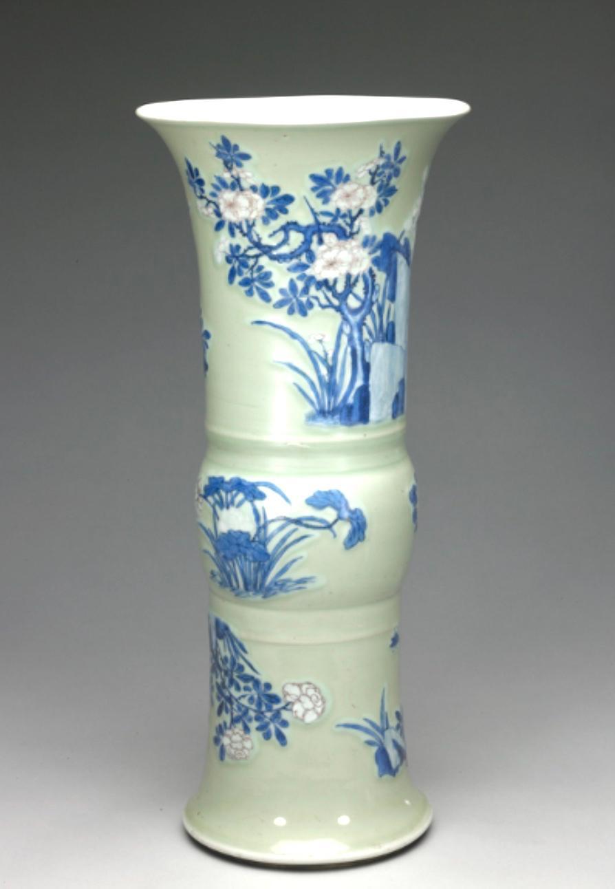 清 豆青釉青花釉里红花卉图花觚