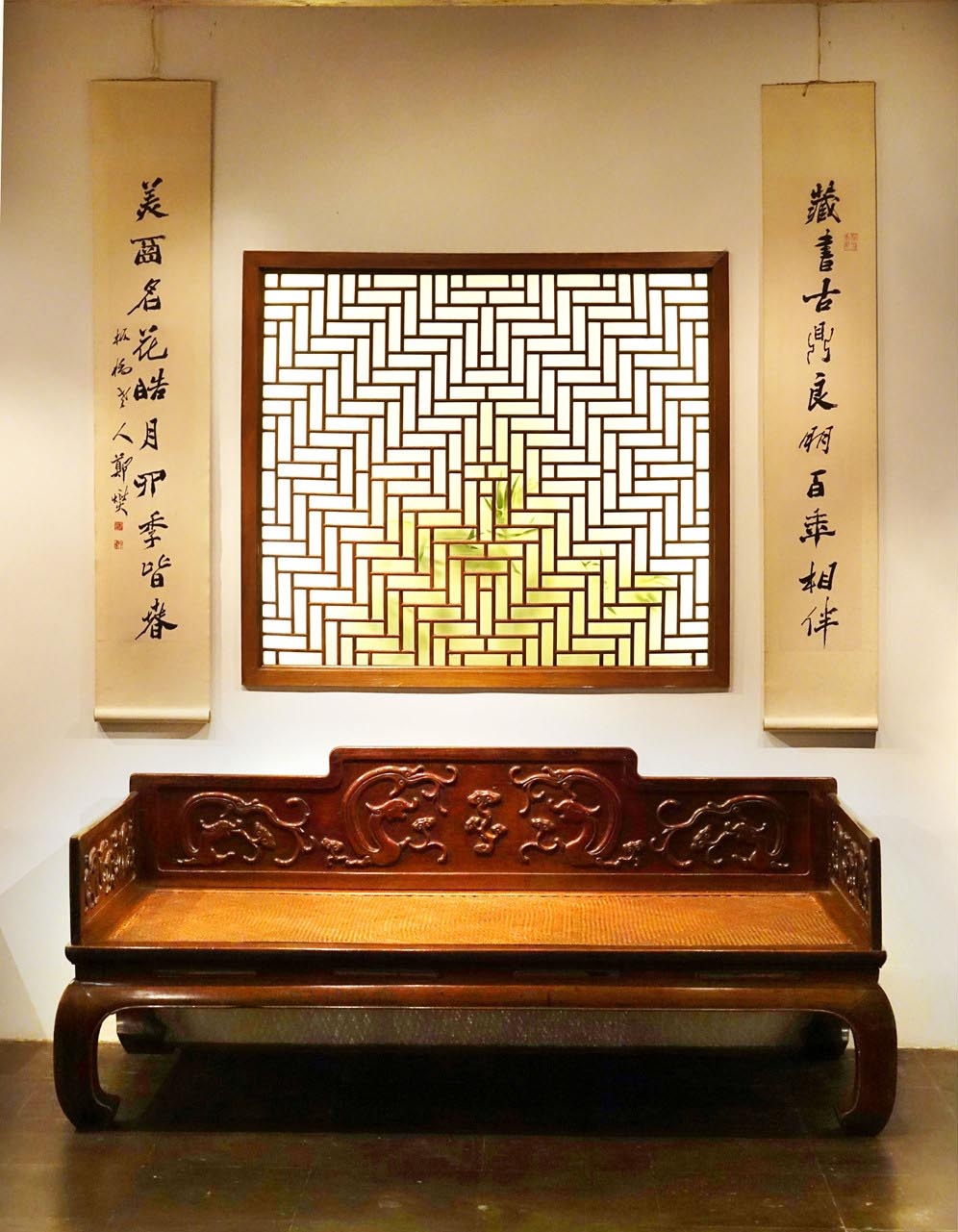 龙纹家具