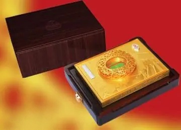 世界奥运史首款"奥运纯金鸟巢"限量发布